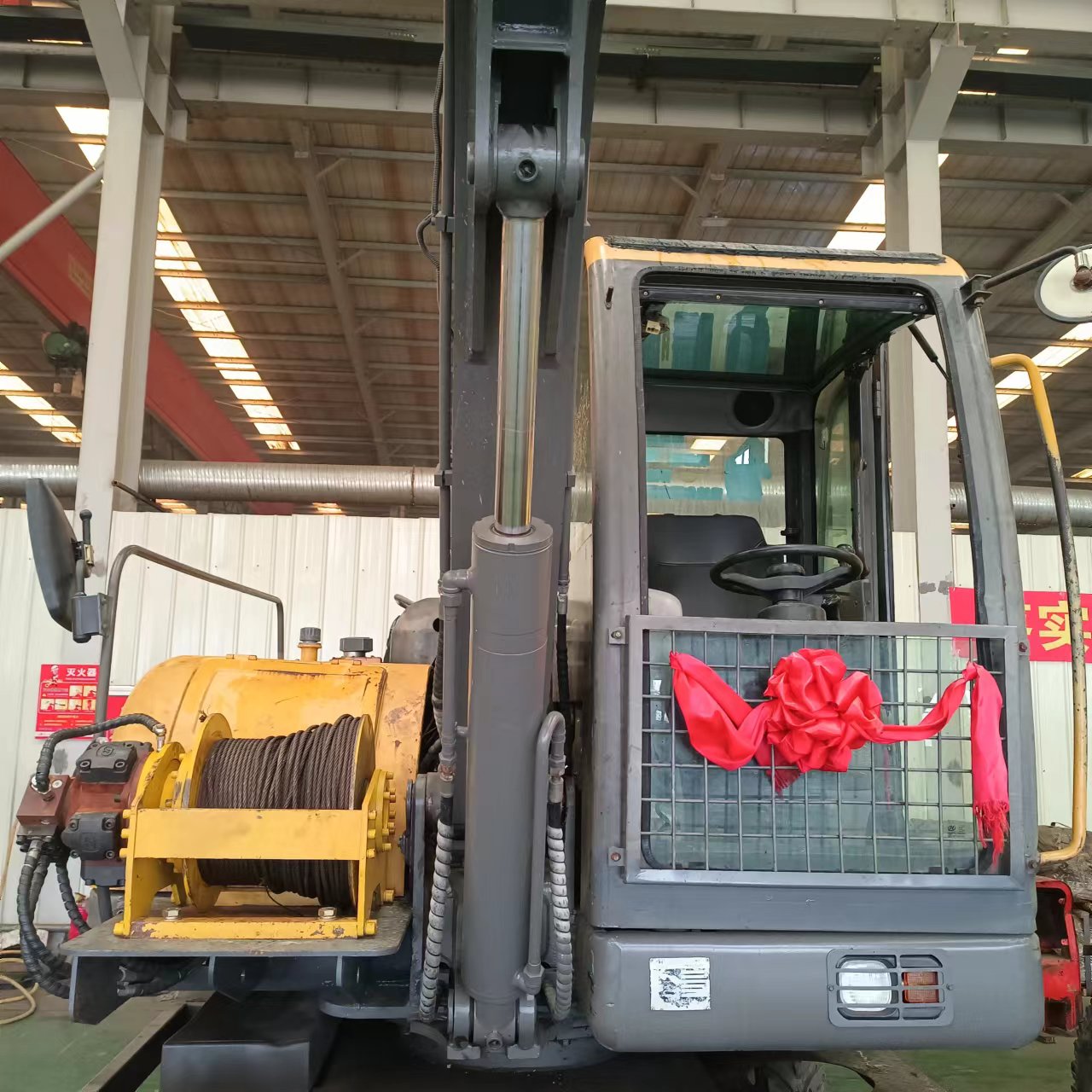 临工抓木机抓草机一台 旋转装载机 抓秸秆图片 抓废铁 抓垃圾图片