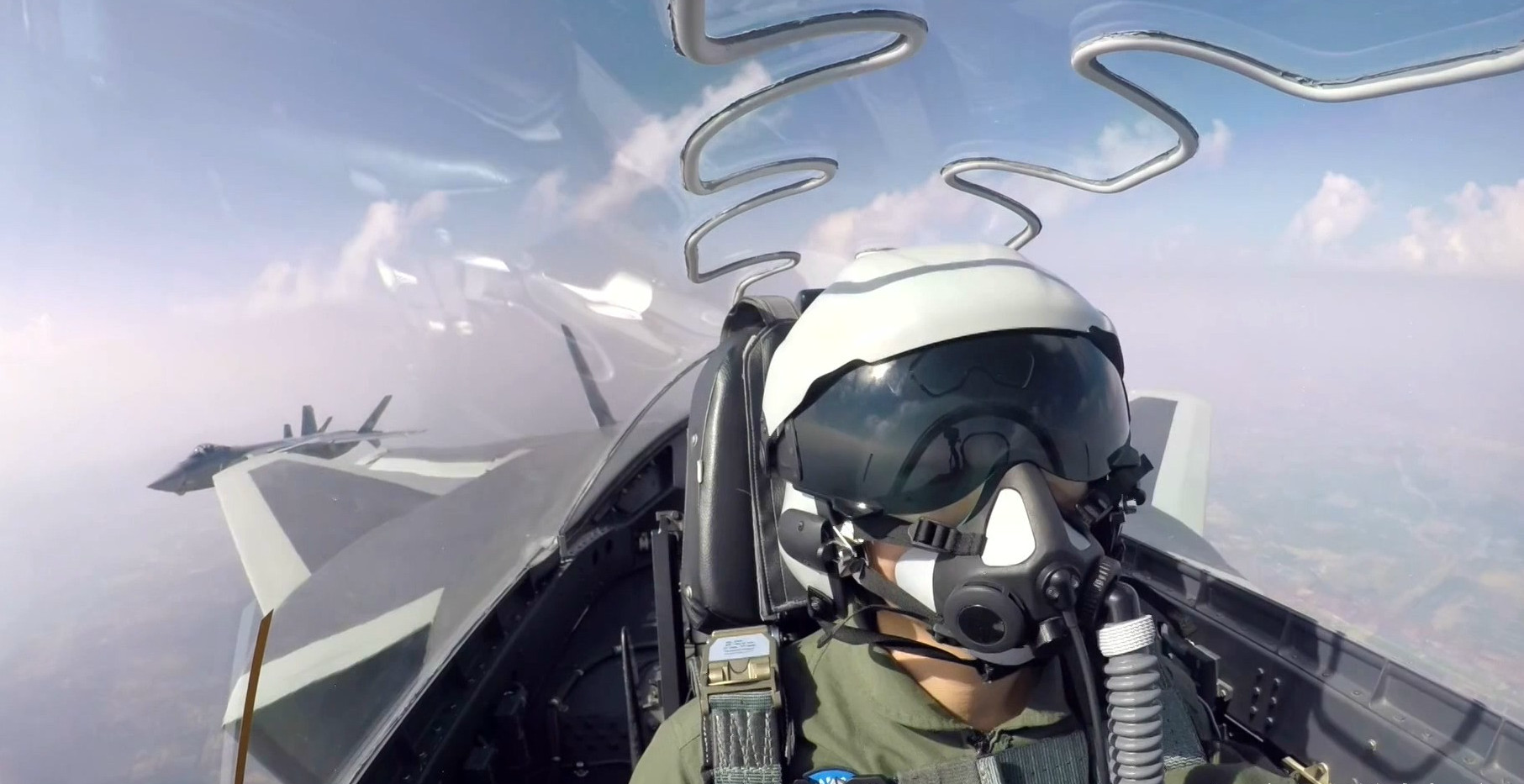 为何说一个飞行员,比战斗机还要珍贵?代价之高超乎你的想象