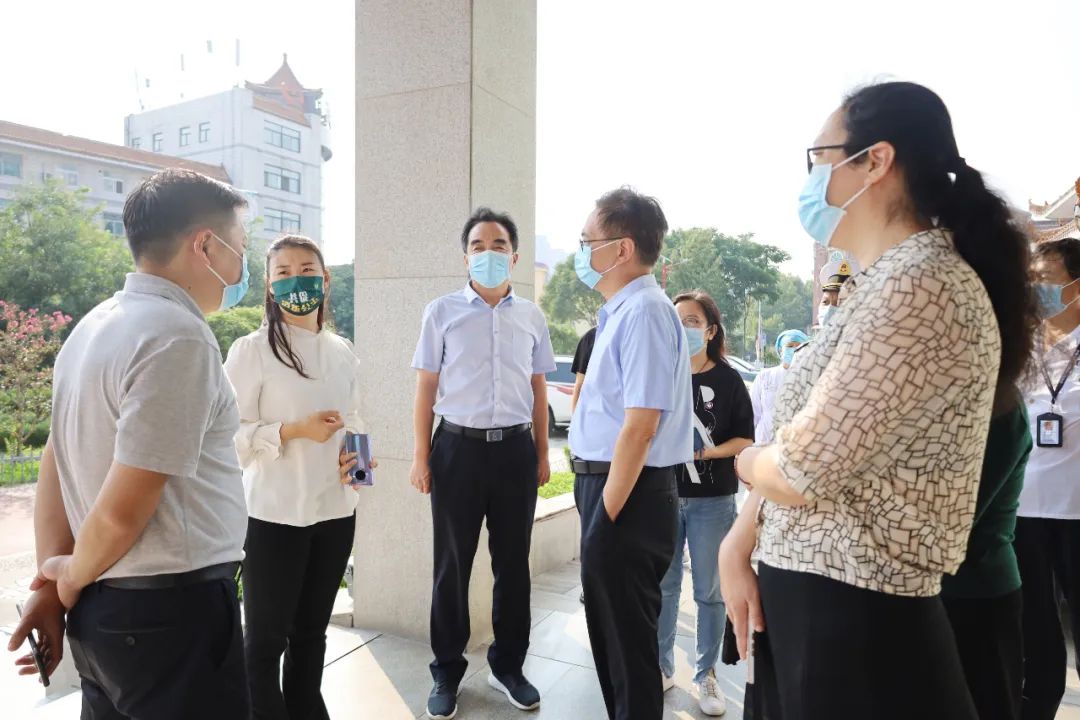 市衛健委主任張建軍一行深入三門峽市中醫院督導疫情防控工作