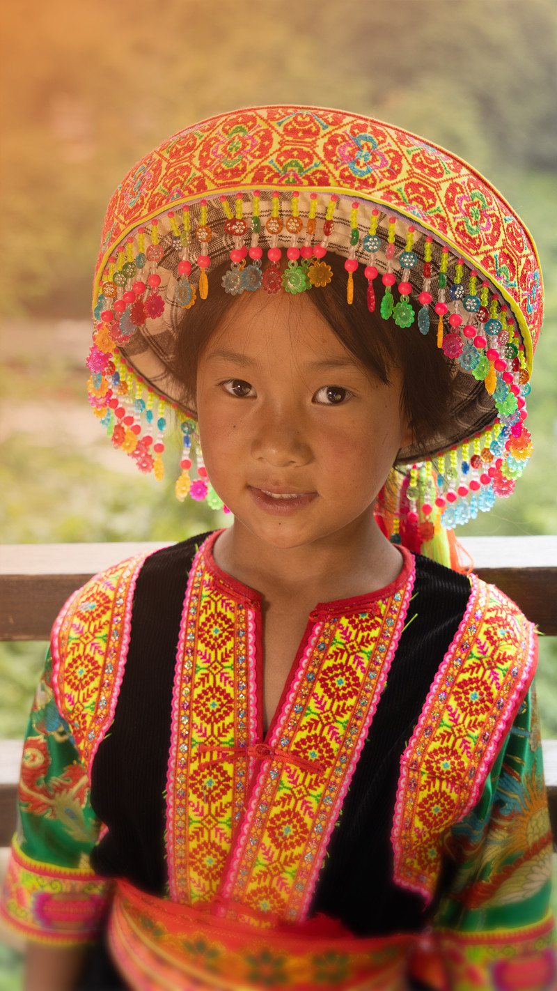 组图|被萌到了!湖南师大学子为花瑶儿童拍写真