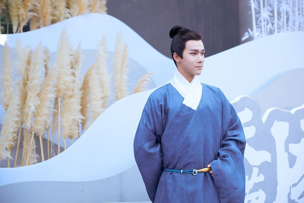王一哲帅气国风造型,会是下一个爆款吗?