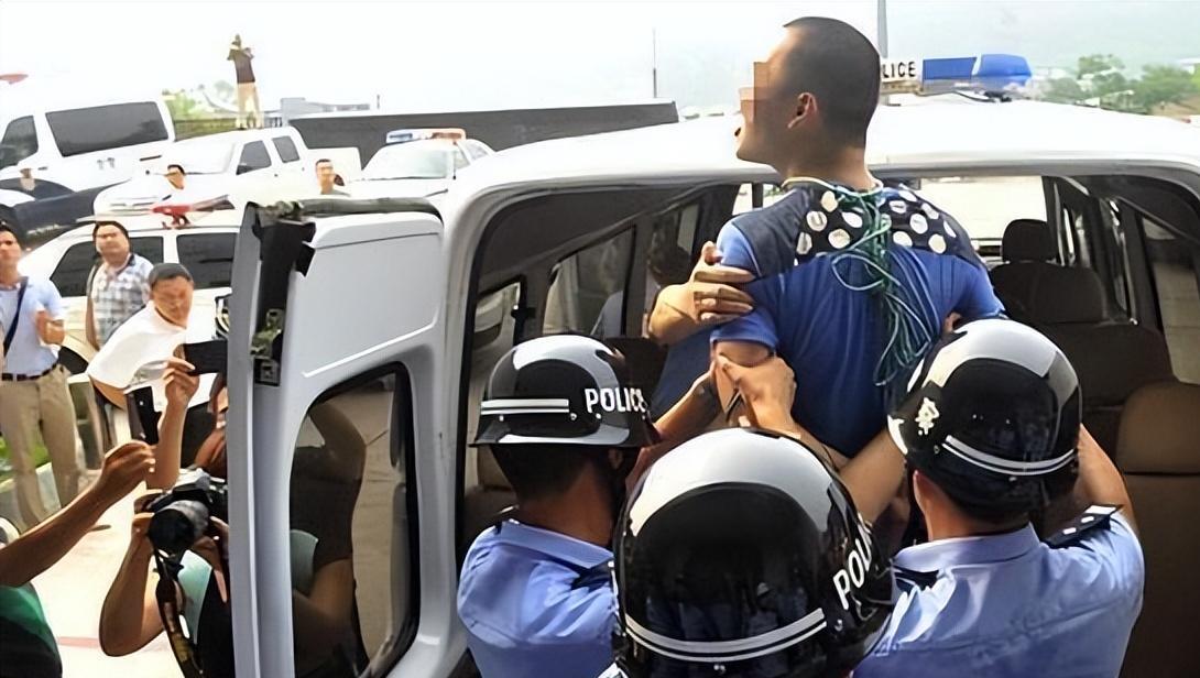 "最美警花"汪茜茜被杀案,遇害前曾哀求歹徒:孩子不能没有妈妈