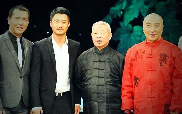 于海遗体告别仪式举行,吴京吴樾送花圈,尊称"恩师"悲痛送别