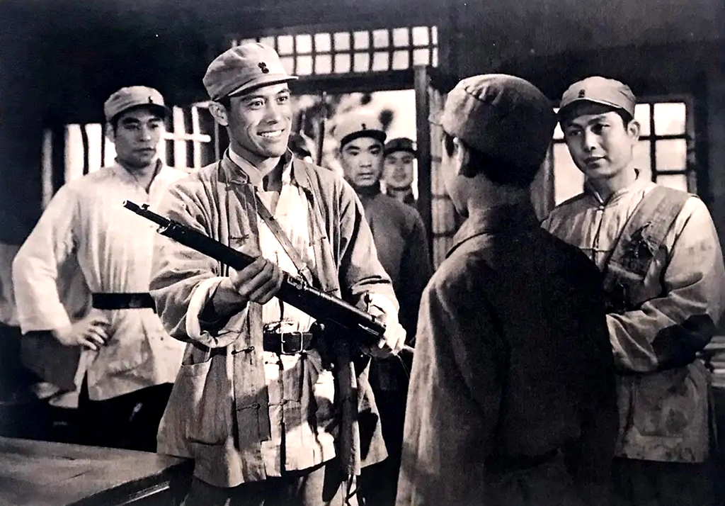 47年前电影《烽火少年》,马精武方辉健在,小松饰演者却渺无音讯