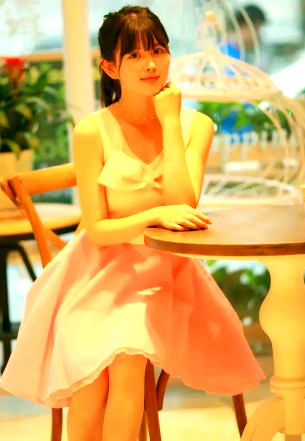 南昌大学校花钟恩淇从清新甜说到辣妈的惊人转变