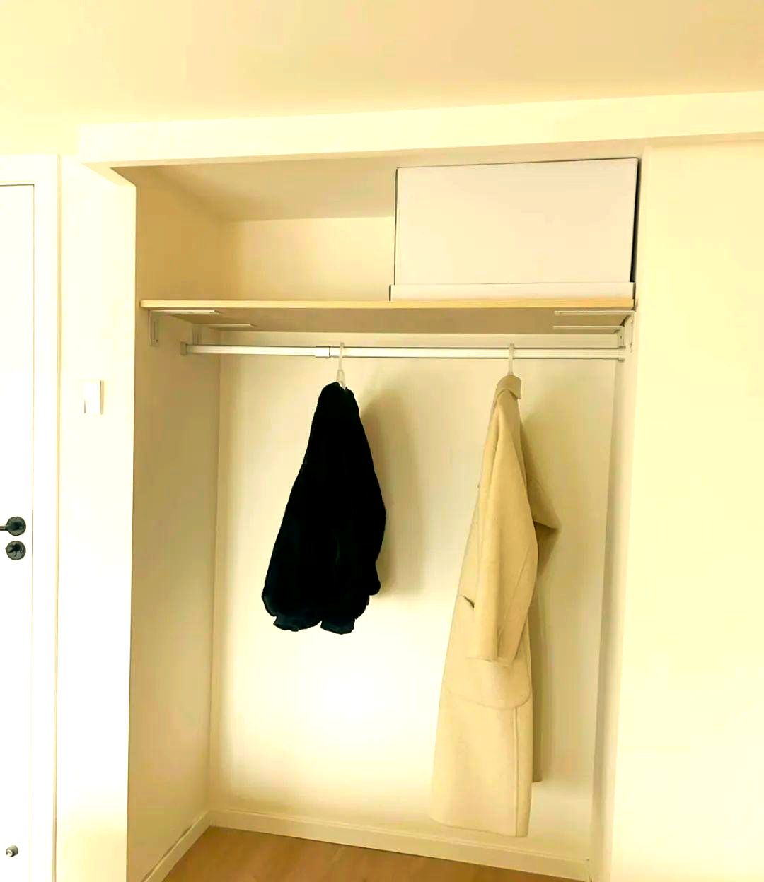 衣柜背面墙体是否需刮腻子?装修经验分享