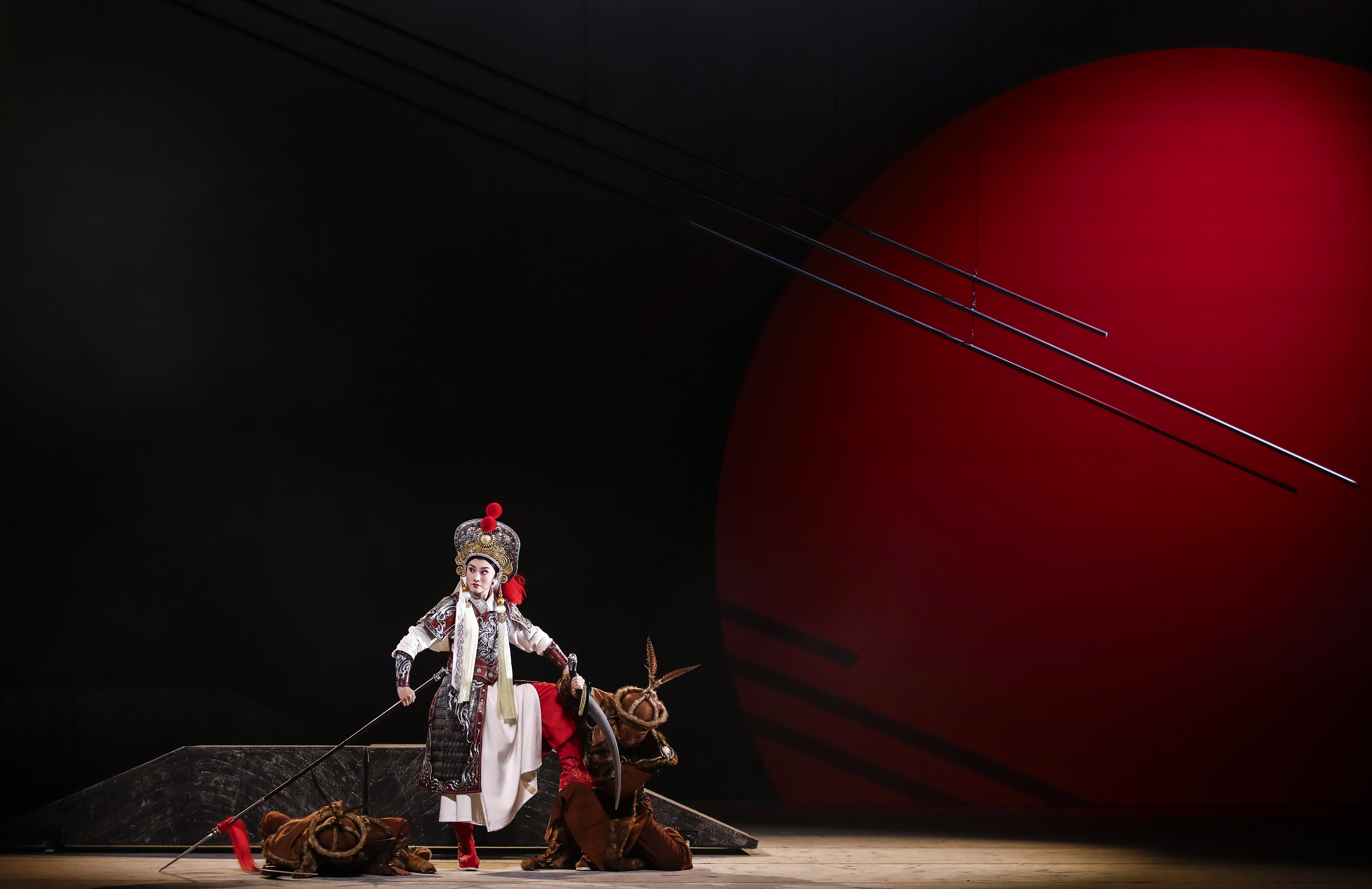 评剧《木兰从军》:传统戏曲融合音乐剧的成功探索