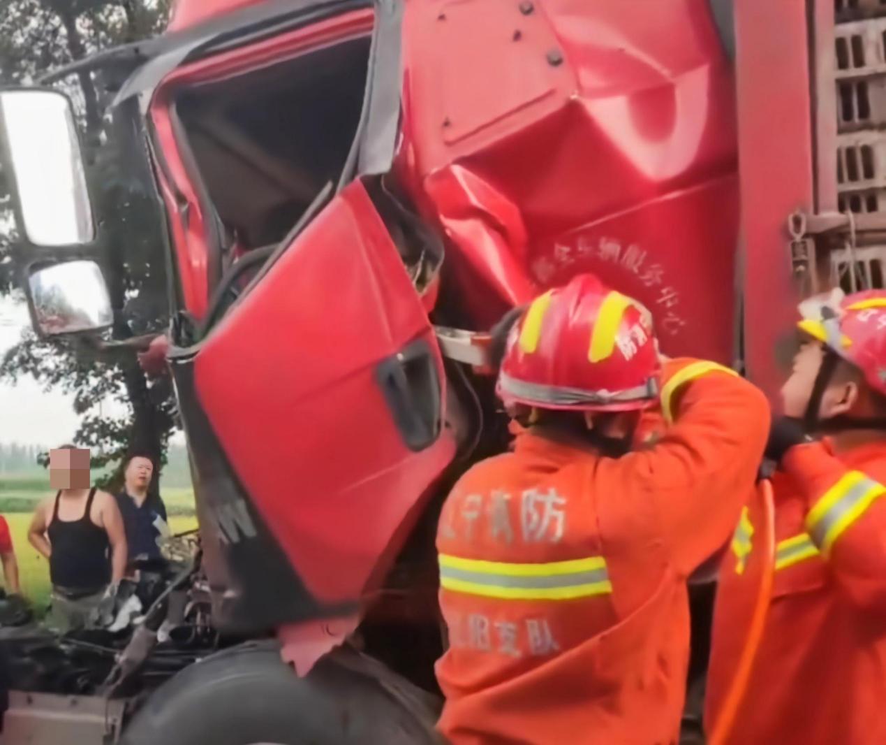 揪心!辽宁辽阳发生一起事故,情况十分危急,现场令人害怕