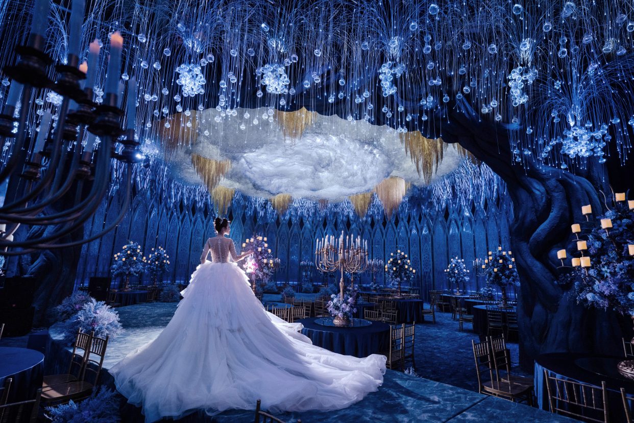 为什么现在婚礼灯光秀越来越普遍?