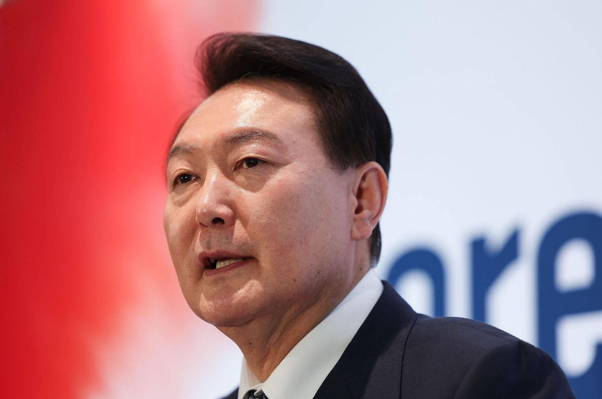 报道称,美国b-52战略轰炸机将会在韩国境内的一座空军基地着陆.