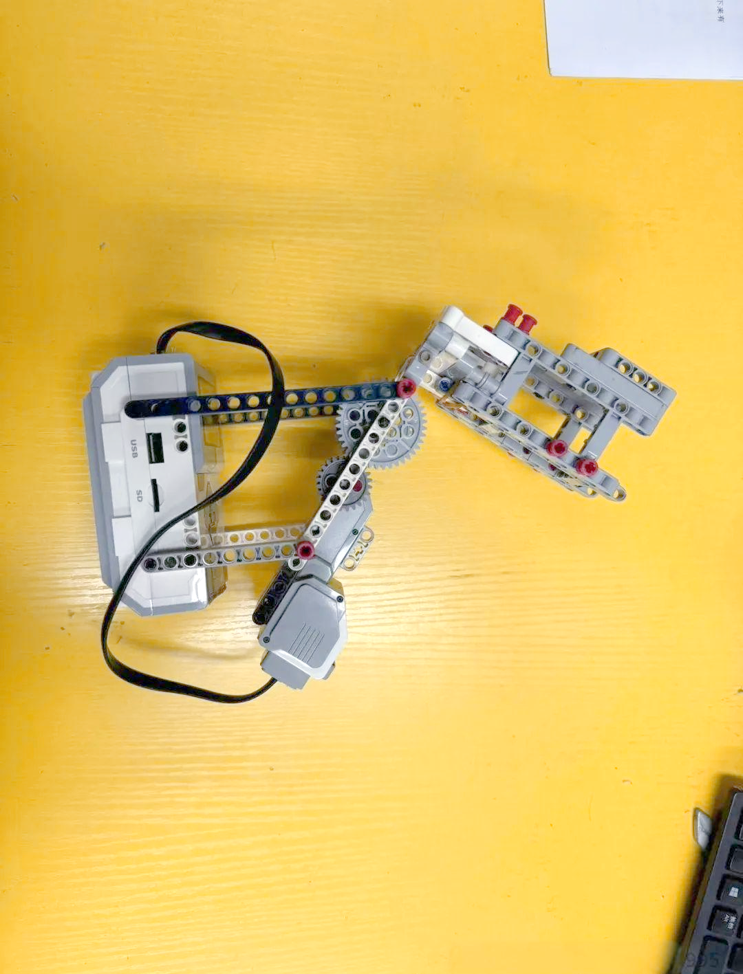 ev3 乒乓球发球装置制作指南