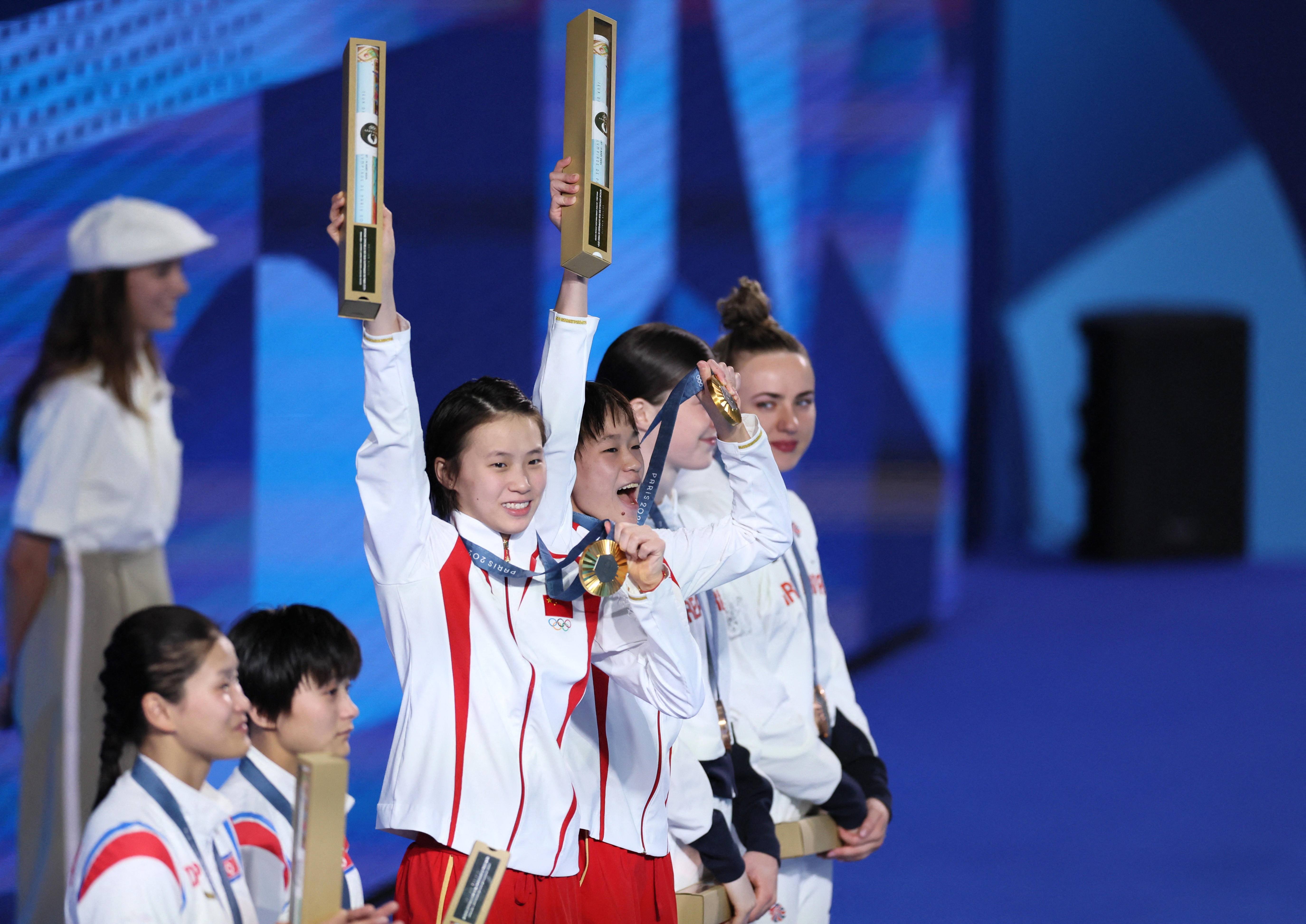 厉害了!陈芋汐连续两届奥运会女子双人10米跳台夺金