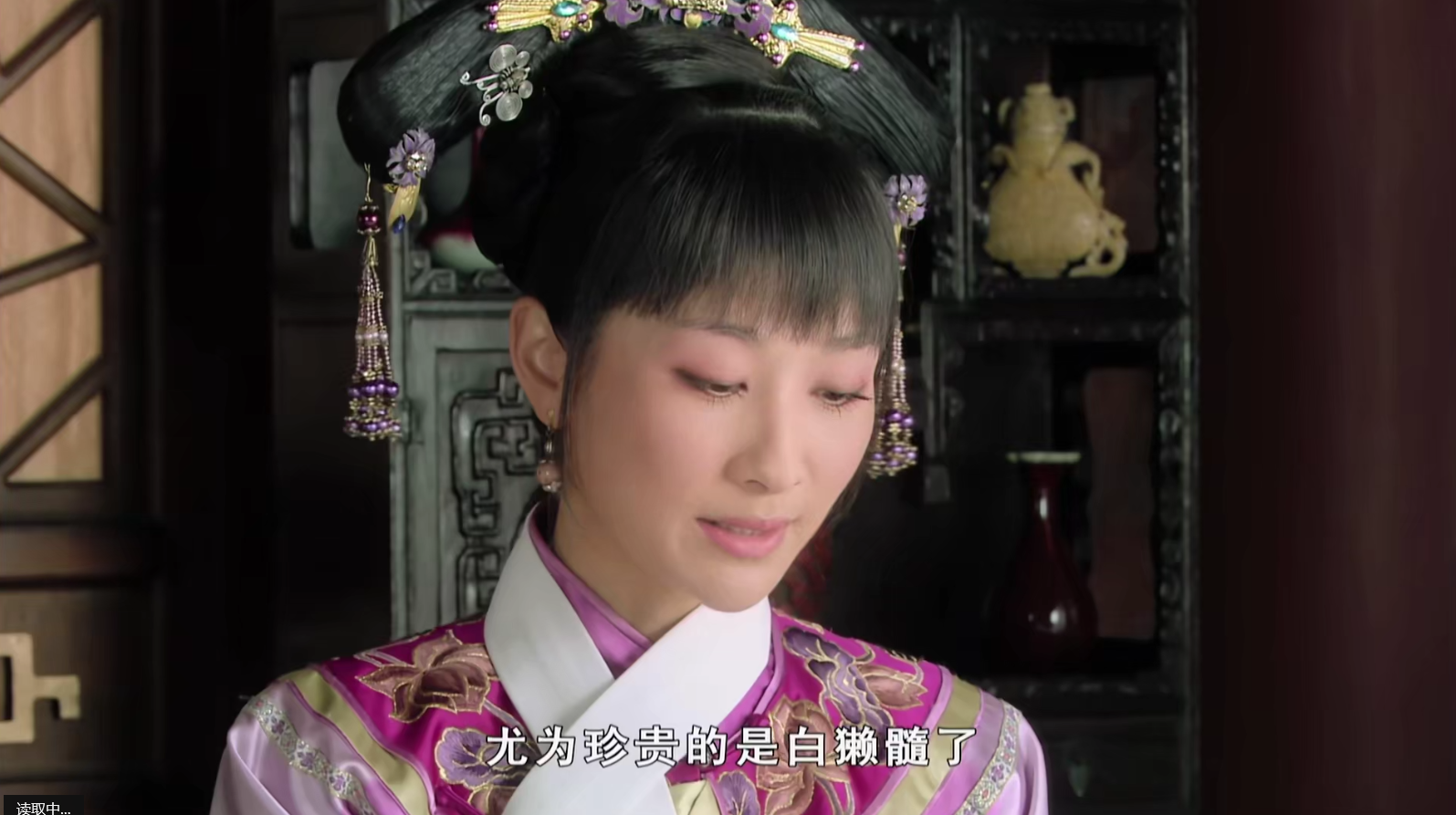甄嬛传:安陵容前脚还因甄嬛被猫抓伤内疚,后脚咋就送了舒痕胶?
