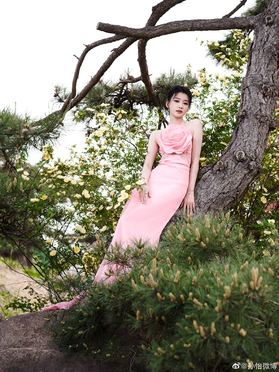 北京电影节14位陆剧明星精修vs未修倪妮贵气周也漂亮古力娜扎陈都灵