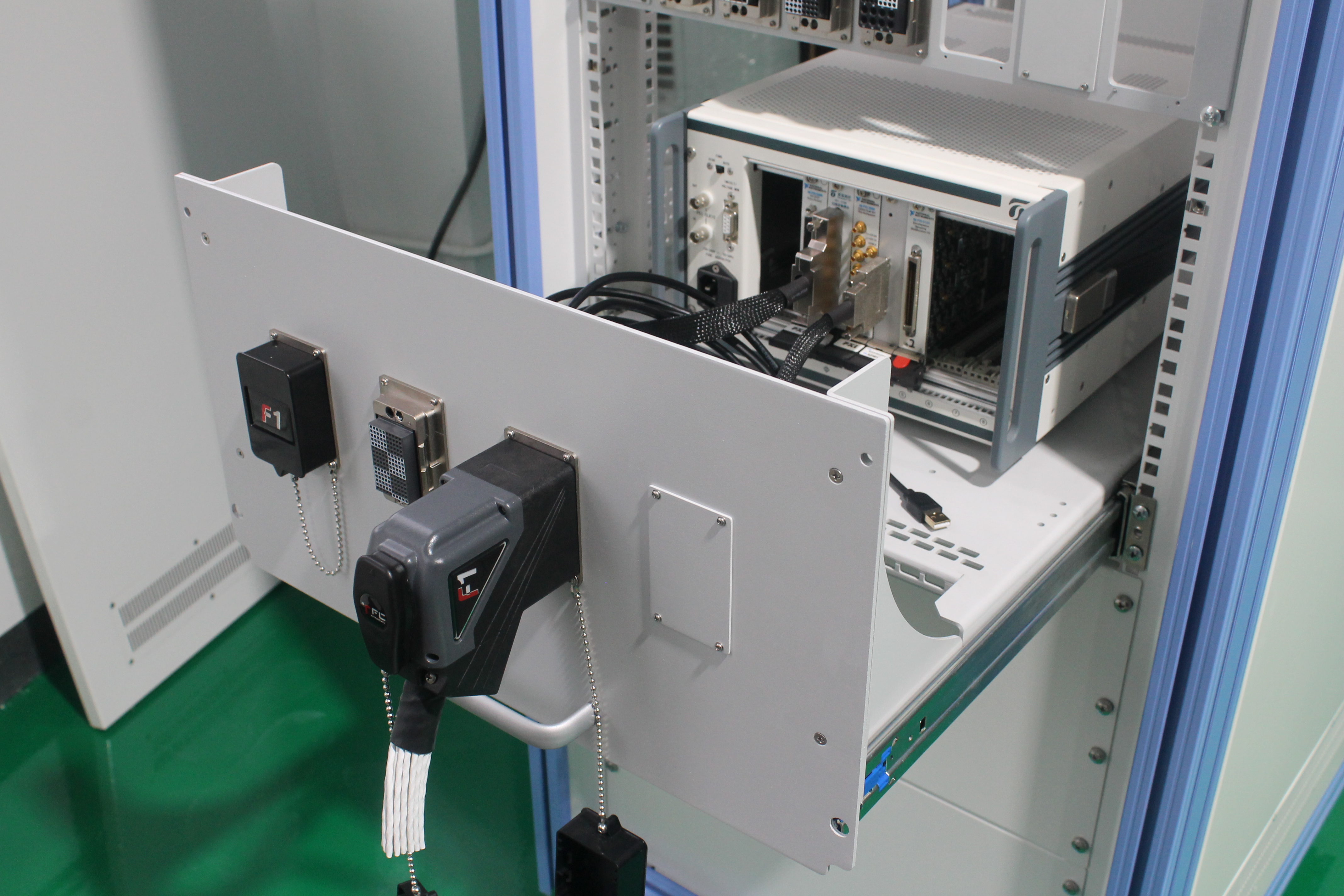 纯国产的高密型连接器来了!测控人的福音