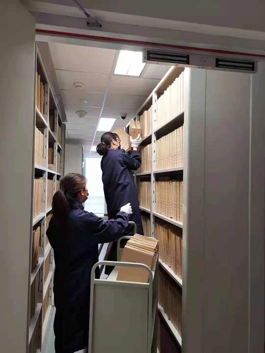 鼓楼法院档案室 完成万余册卷宗移送入库工作