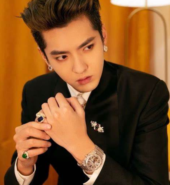 吴亦凡佩戴翡翠真的是为了时尚吗?关于翡翠你不得不提的二三事!