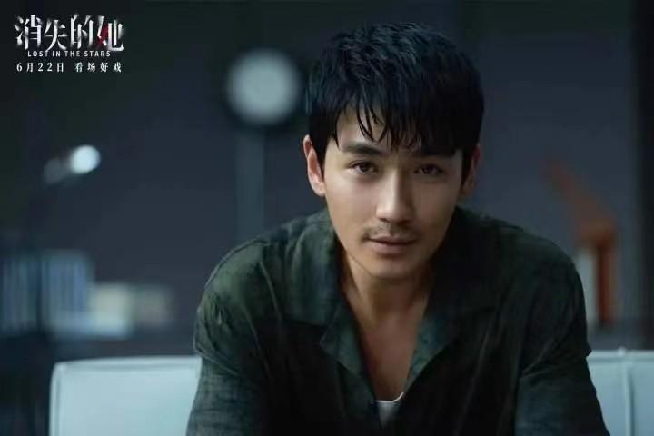 拿烟头烫佟丽娅,实行"一夫多妻制",陈思诚再成功也无法翻身?