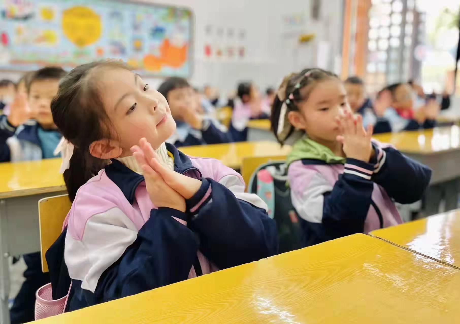 律动童年,最美课间——赫山区丁香小学阳光开展体育大课间展示活动