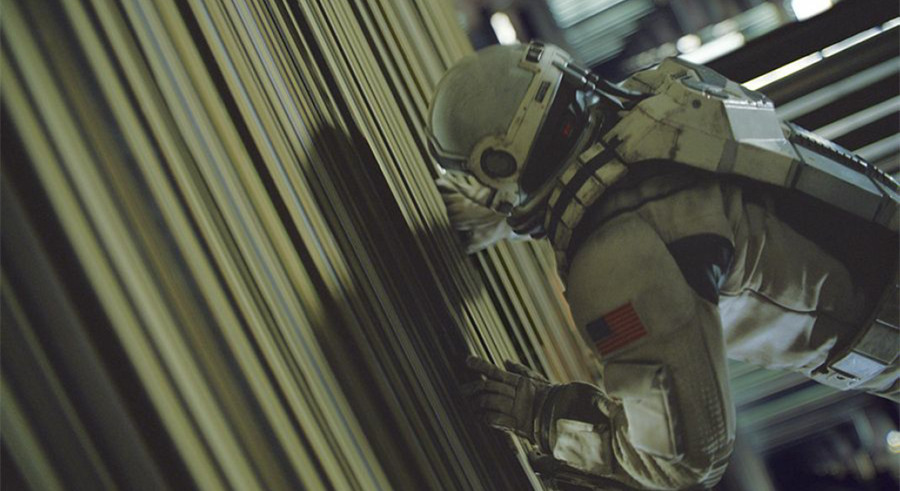 《星际穿越》深度解析:时间也许能被伸缩与折叠,但唯独无法倒退