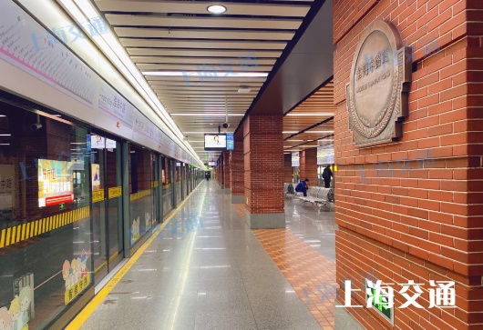 一波上海地铁站站名墙美图来袭,来看下最喜欢哪个?