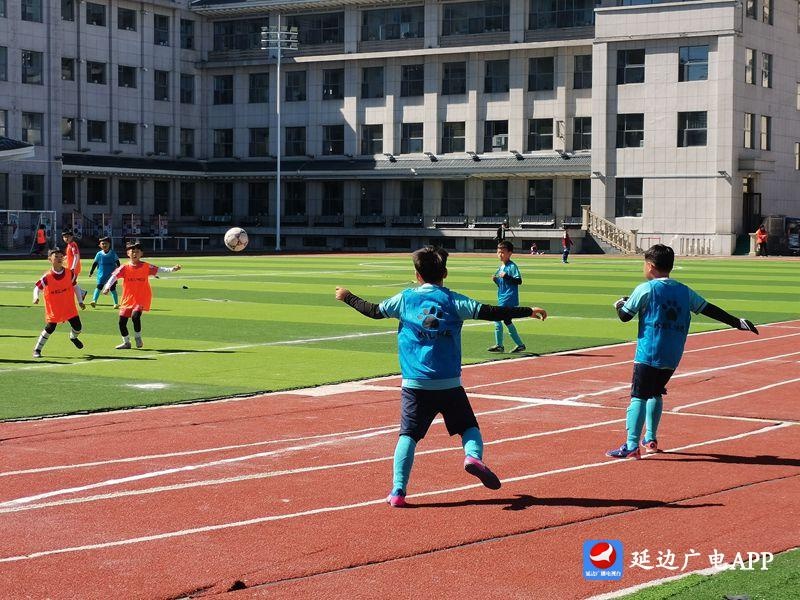 延吉市公园小学举行2022年度秋季校长杯足球赛