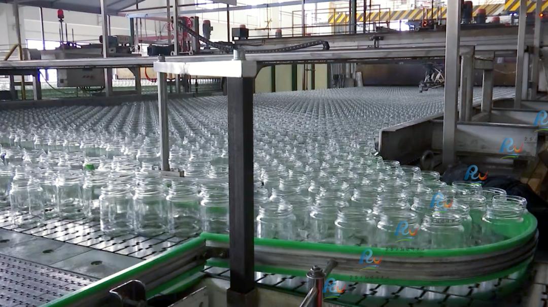 【关注】华兴玻璃:全线不停歇 满产赶订单