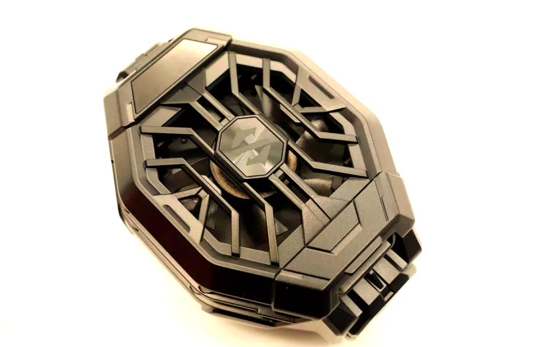 游戏玩家必备 黑鲨冰封散热背夹2 pro升级解析