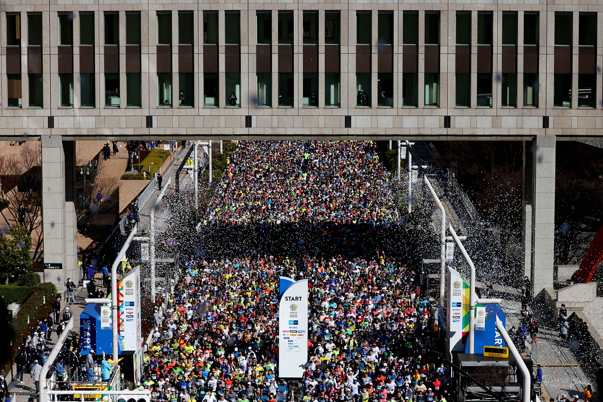马拉松——2021东京马拉松开跑