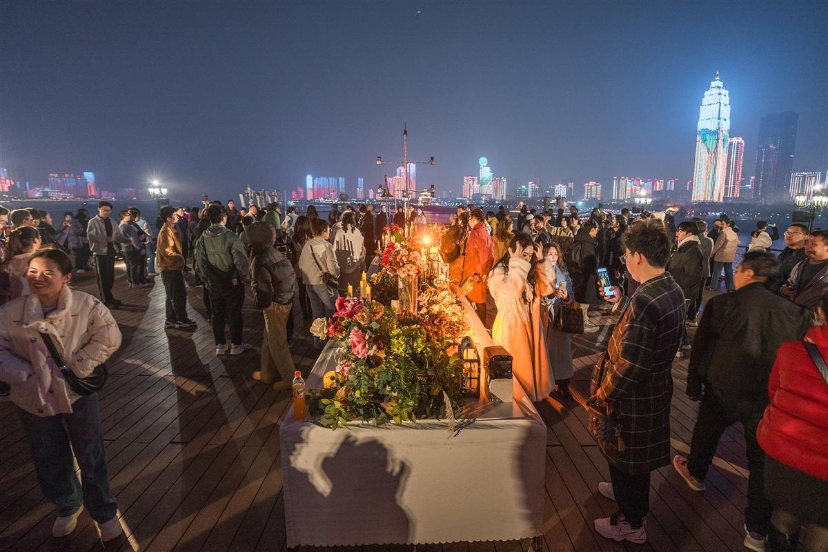 《知音号》迎来第2000场演出!开演7年成为武汉文旅招牌