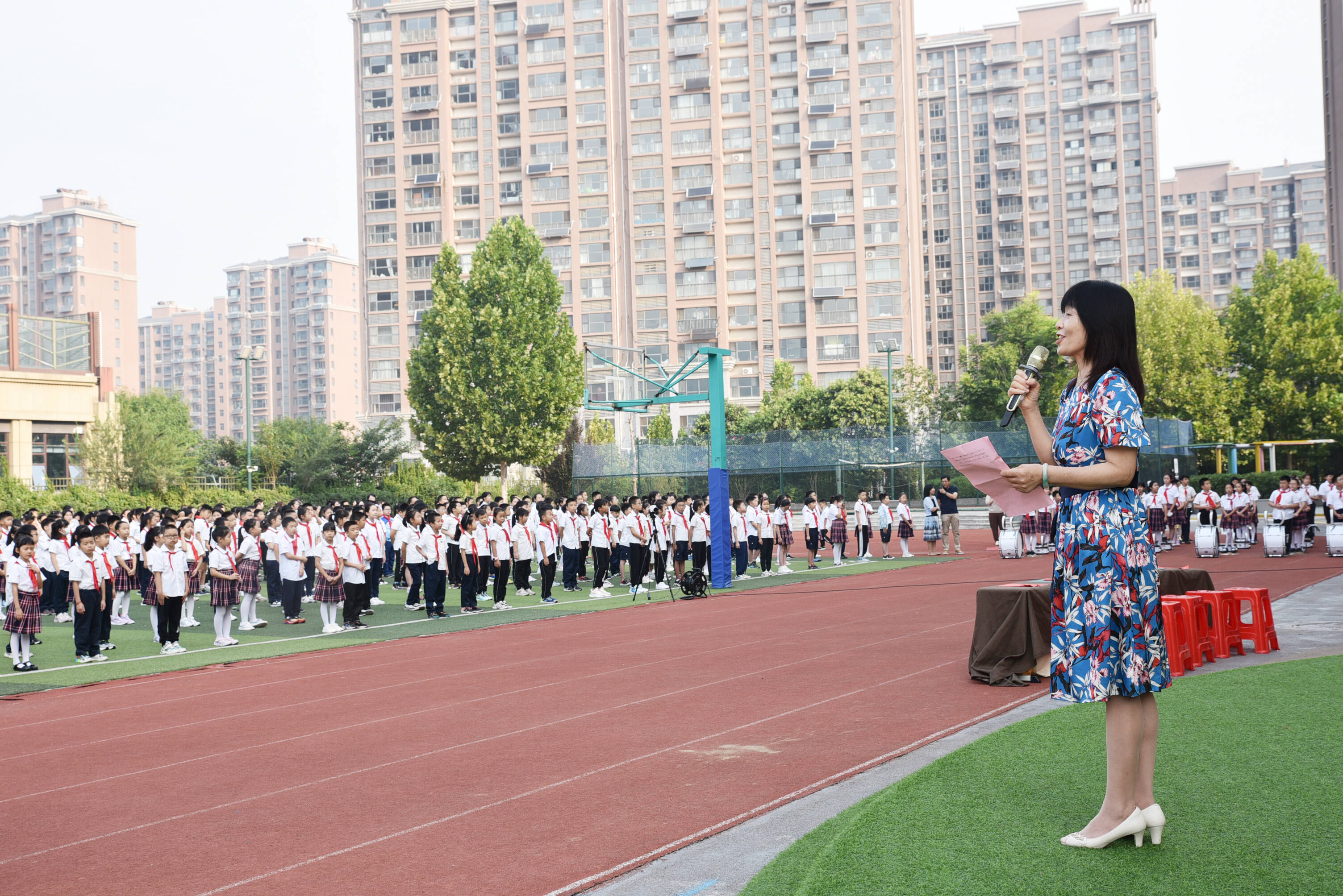 向上吧,少年——济南市景山小学校长第一课