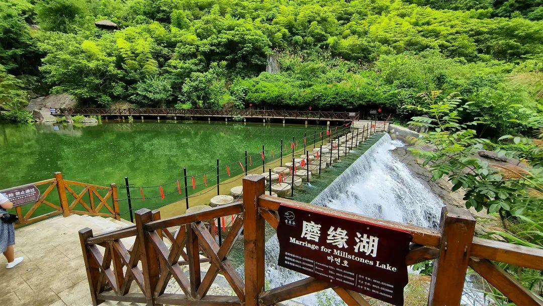 平利芍药谷景区图片图片