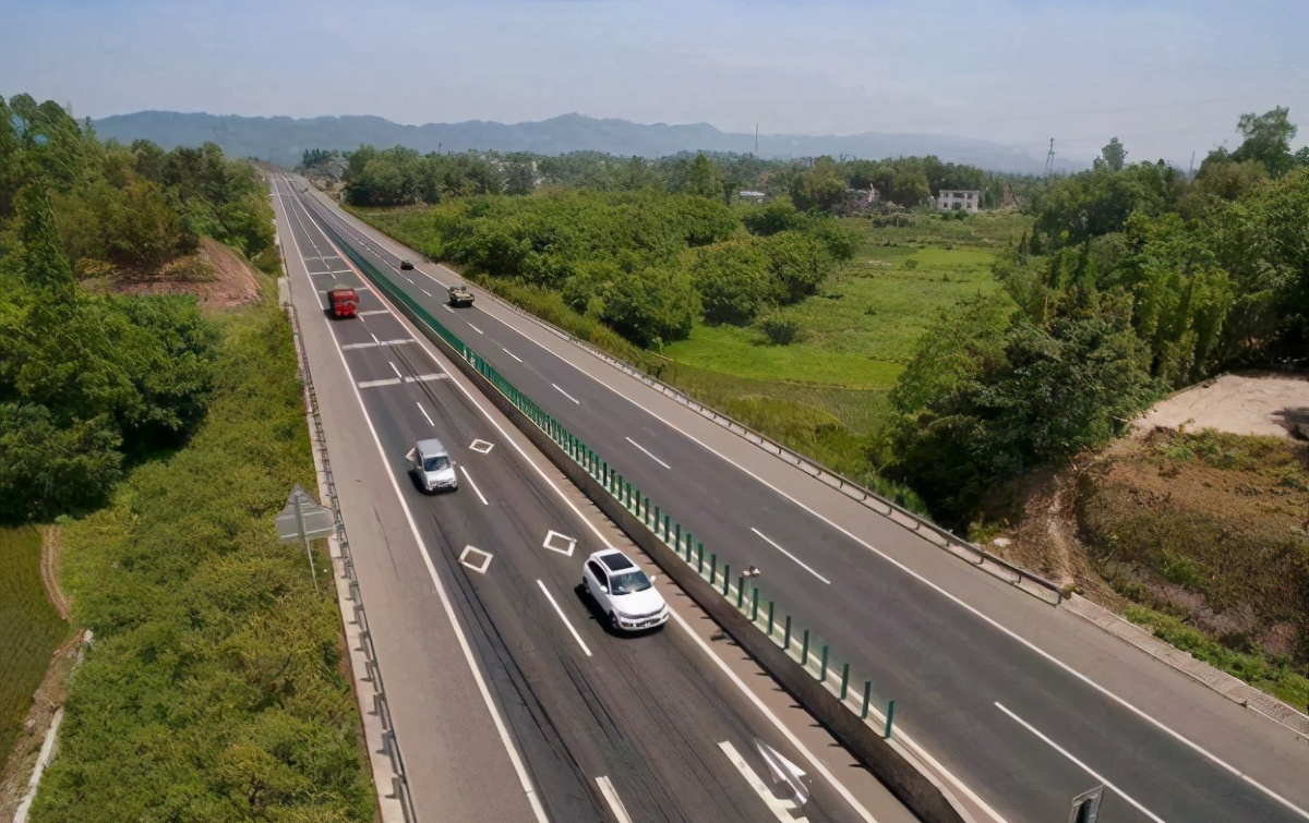 雄信高速全长为41.4公里,耗资43亿,广东或迎新发展