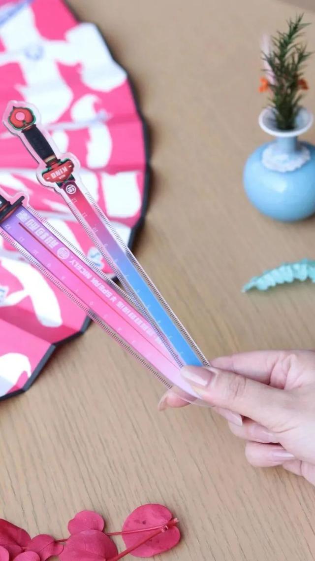 这些精美文具,让你"闪亮"新学期