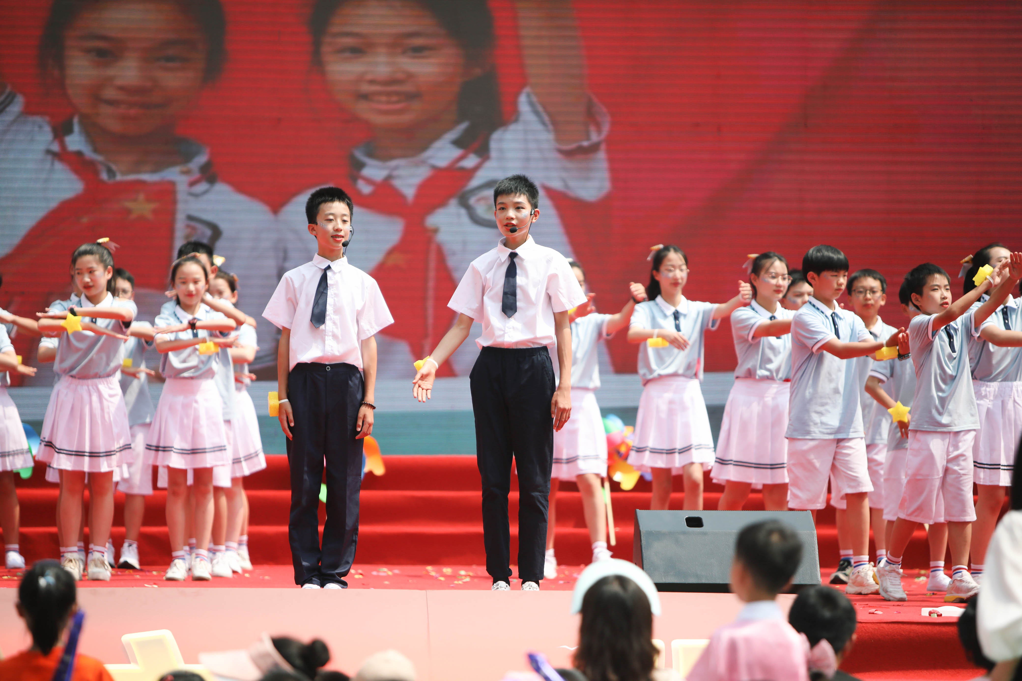 同创新村小学图片