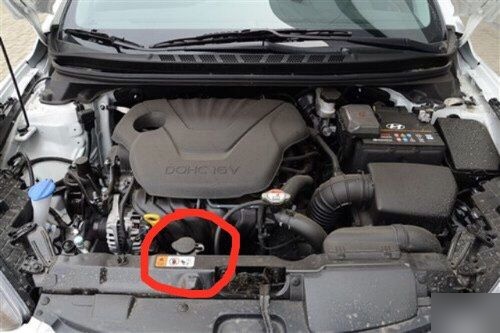 起亚k2氧传感器在哪个位置