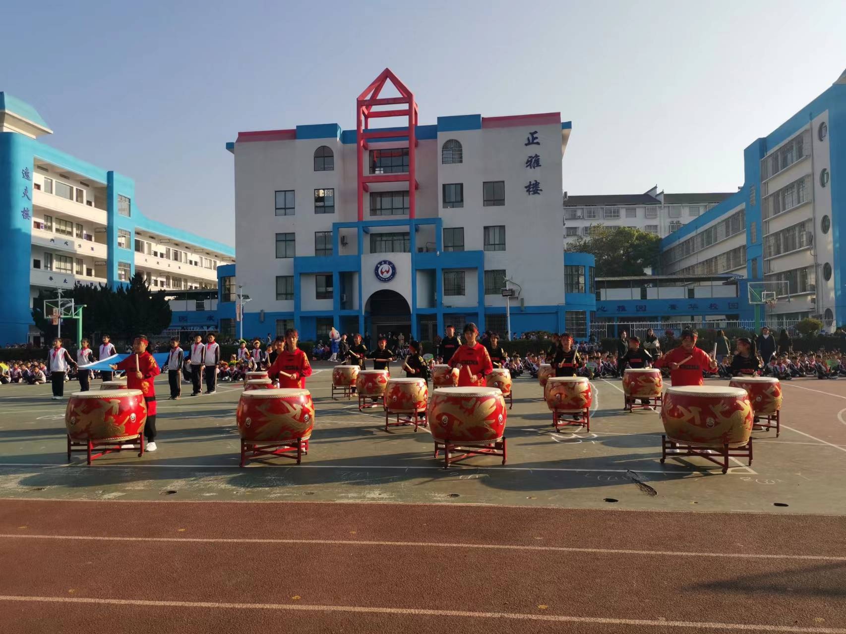 阳光活力满校园体艺竞技展风采南岳完小举行"养正"体育艺术节暨秋季