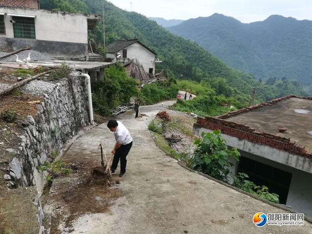 新邵县大新镇:环境卫生整治,让村庄"靓"起来