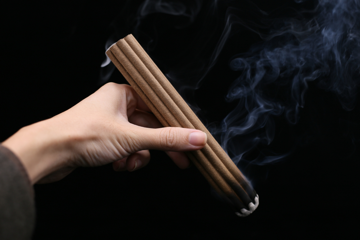 「春季香灸养生」教你香灸这些穴位最养肝