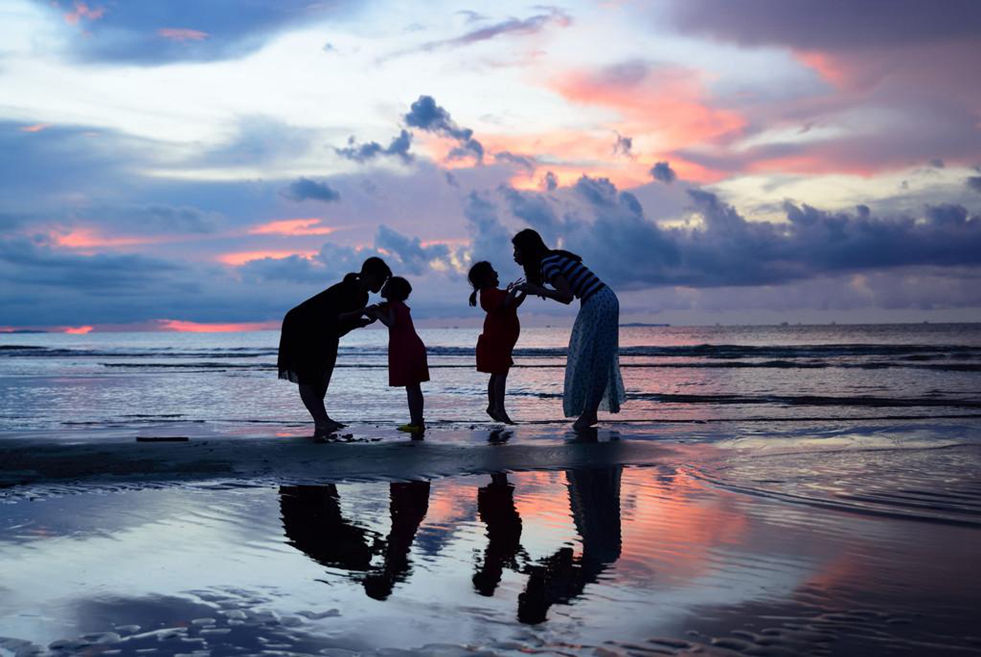 带宝宝来一场"说走就走"的亲子旅行吗?假期安全出行攻略来咯