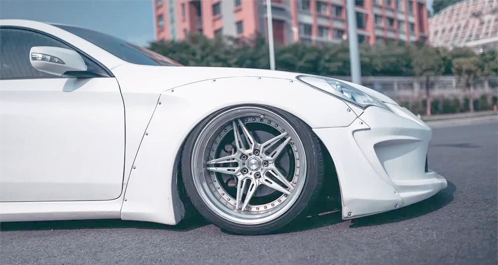 劳恩斯酷派改装之路:宽体加持,低趴风范引看点