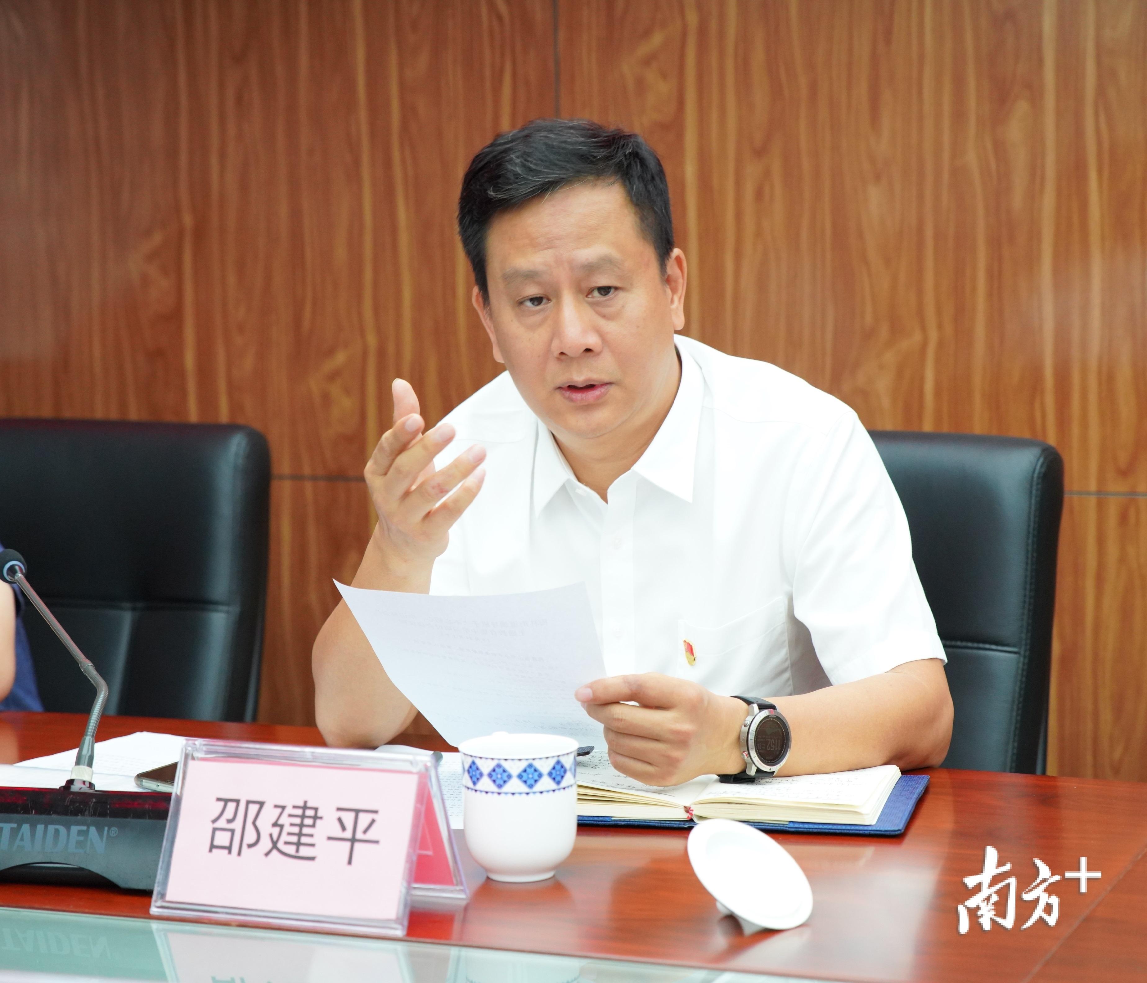 梅林街道党工委书记邵建平:打造"五色"新梅林,让幸福可感可知