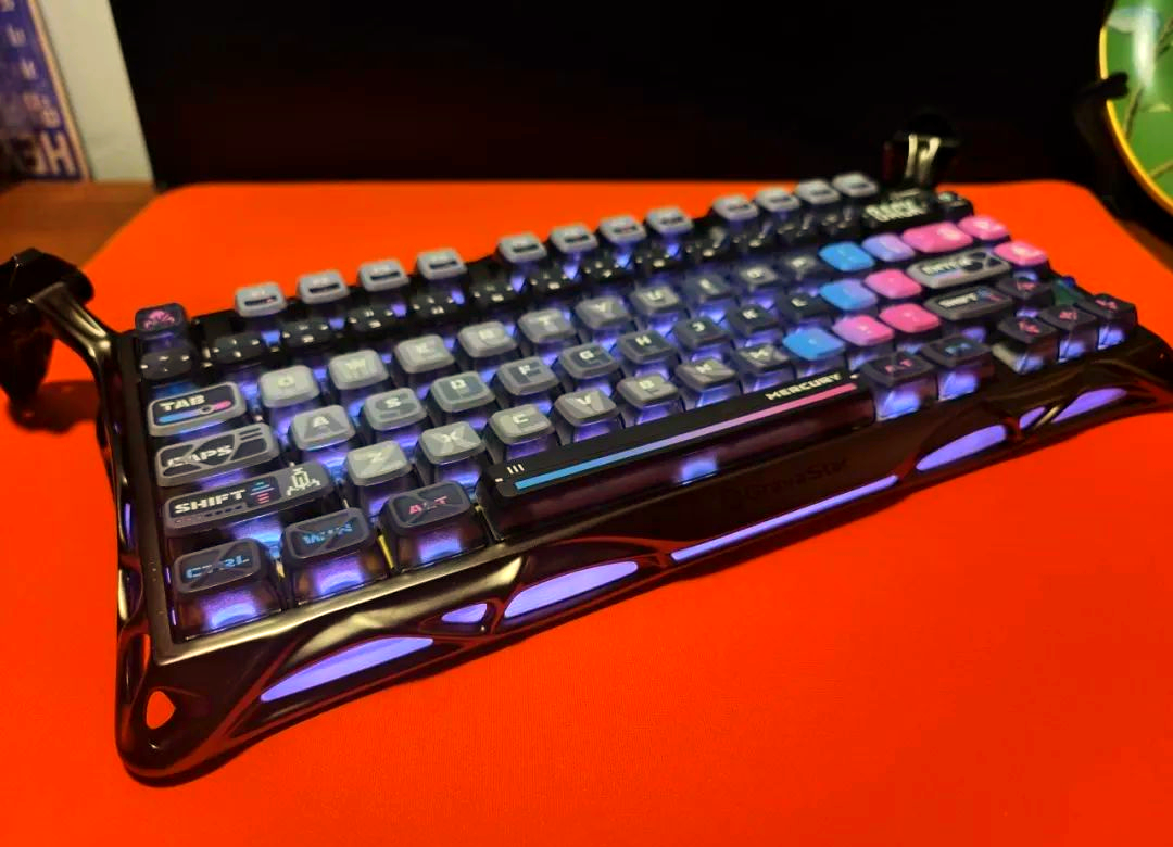 重力星球破茧k1pro赛博朋克版键盘:颜值与性能并存之选!