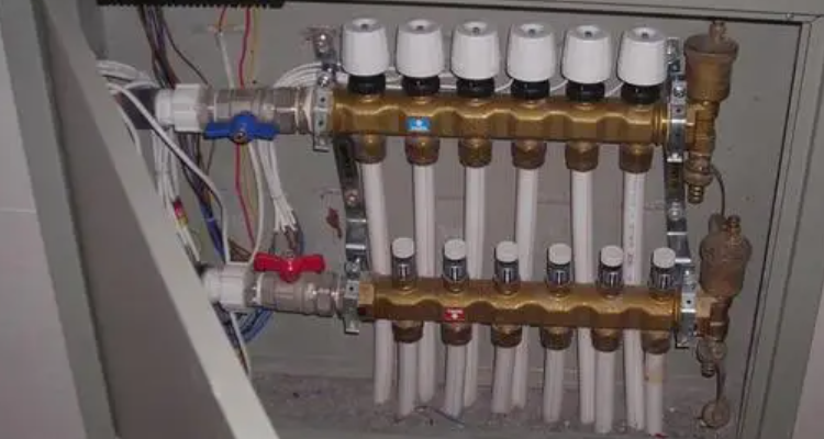 地采暖分水器阀门开关