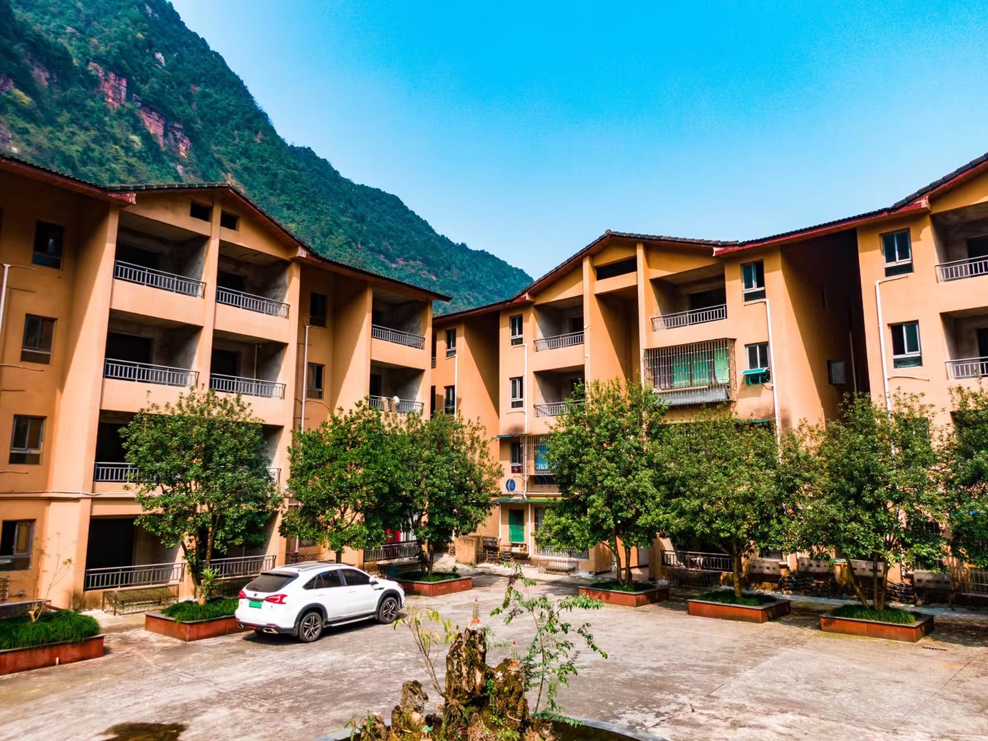 四面山避暑房 不看这个不要下叉 只用花几万就到手一套景区房