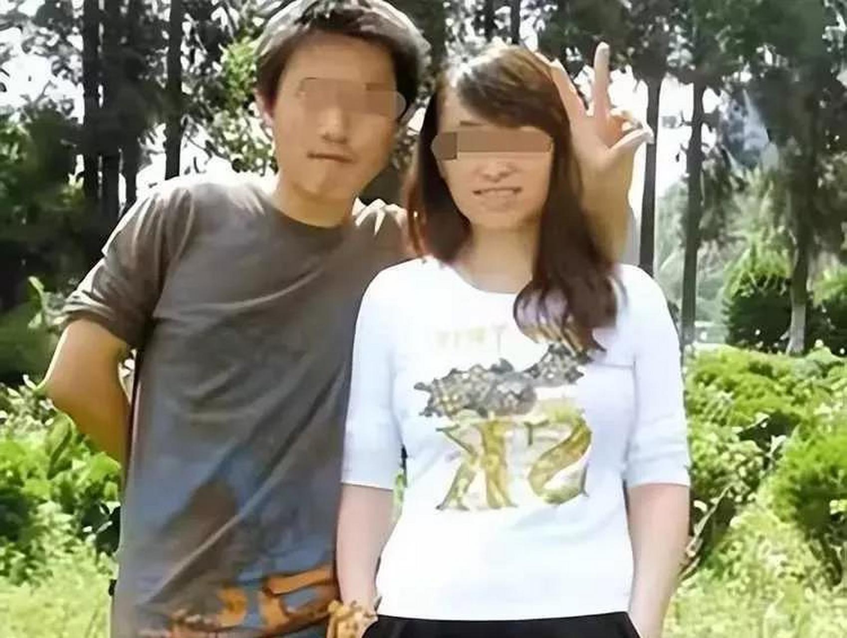 2007年贵阳中学18岁的高三学生小孟和44岁的女老师王永丽谈起了恋爱