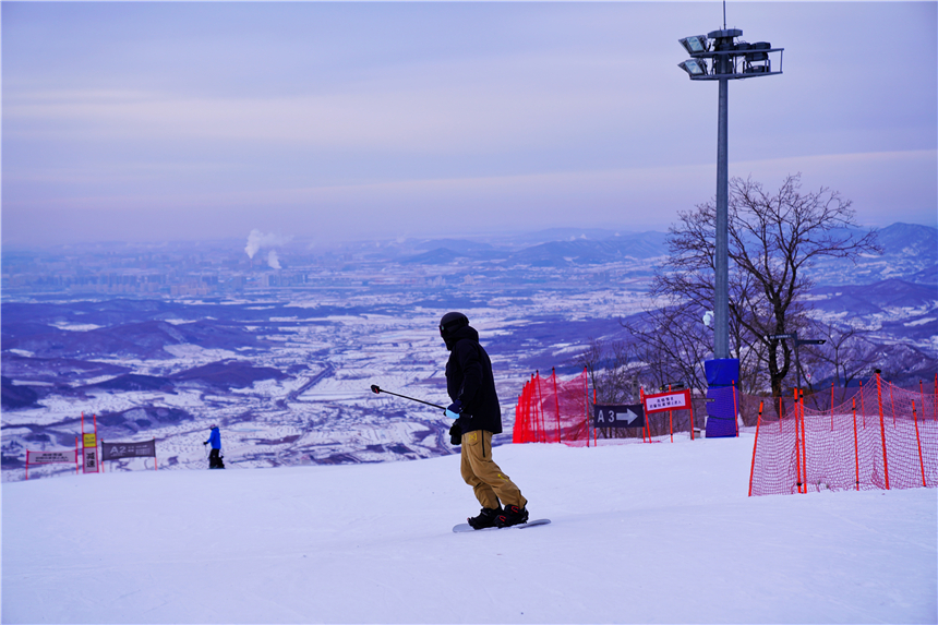 黄谷川滑雪场图片