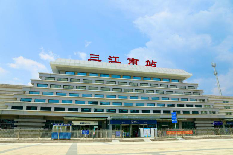 乘高铁东风,广西步入脱贫"快车道"