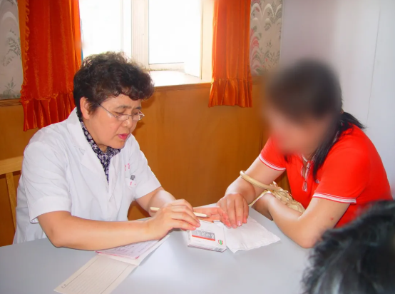 首都国医名师|王莒生:以患为师攻顽疾,传承创新显优势