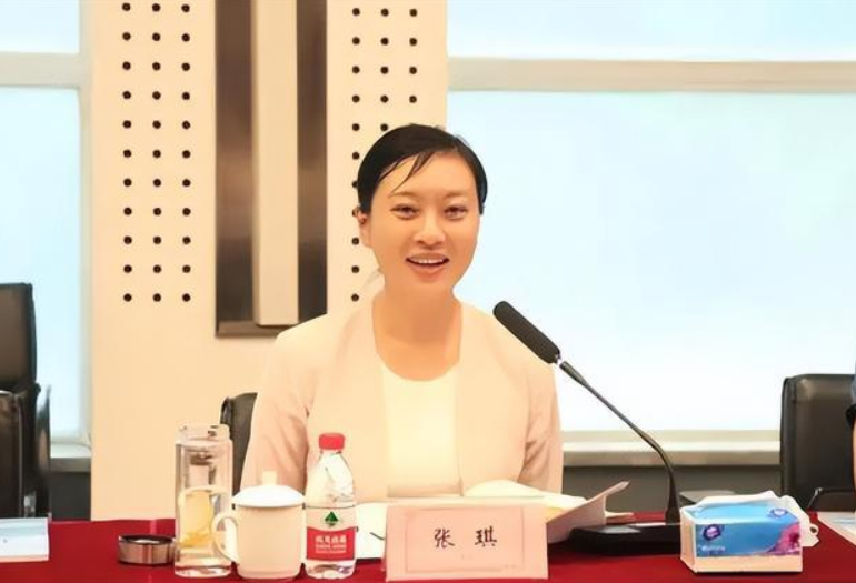 张琪:全国最年轻的"美女县长",清华女博士,34岁成为县长